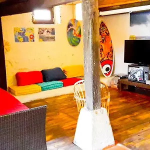 Surftolive House Hostel